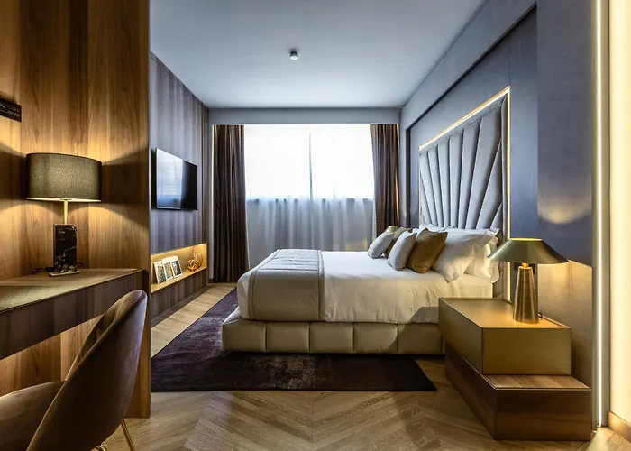 Fontart Tritone Affittacamere 4*